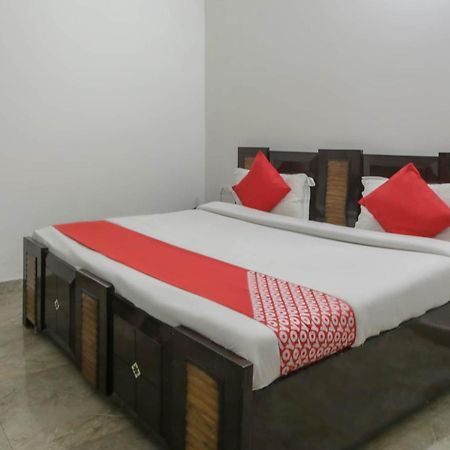 Hotel O Aarush Jhajhar Kültér fotó