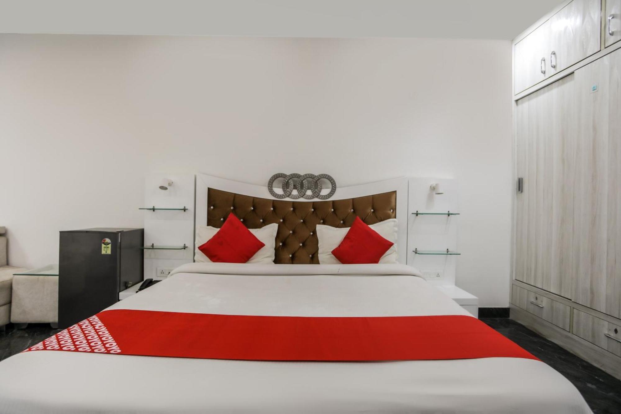 Hotel O Aarush Jhajhar Kültér fotó