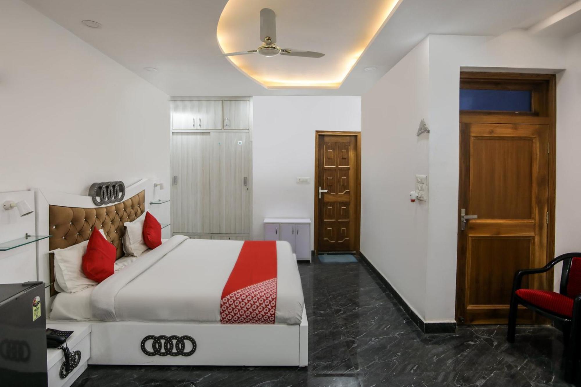 Hotel O Aarush Jhajhar Kültér fotó