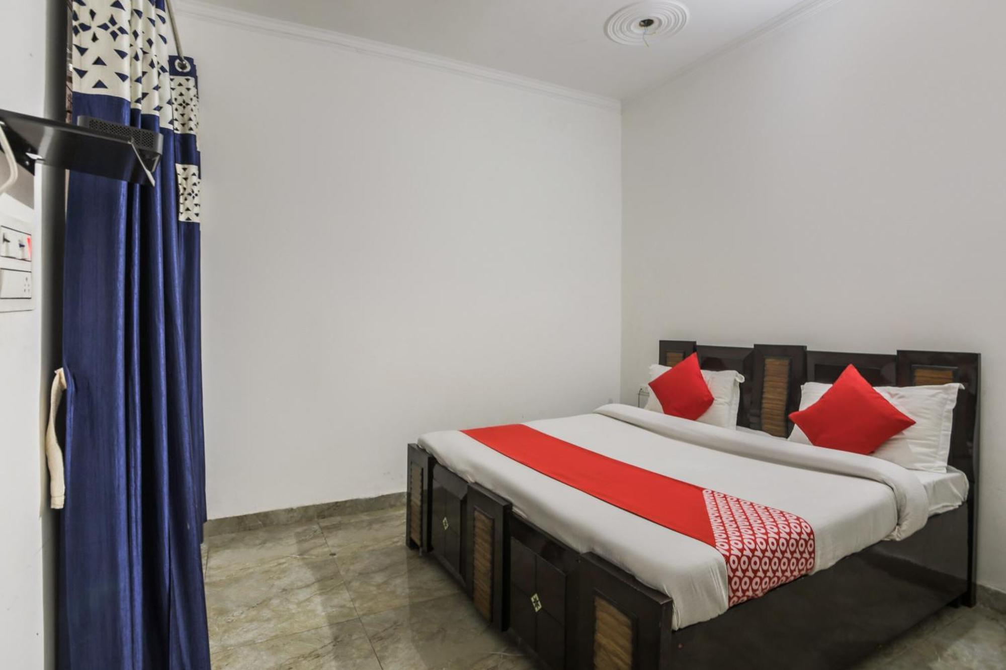 Hotel O Aarush Jhajhar Kültér fotó