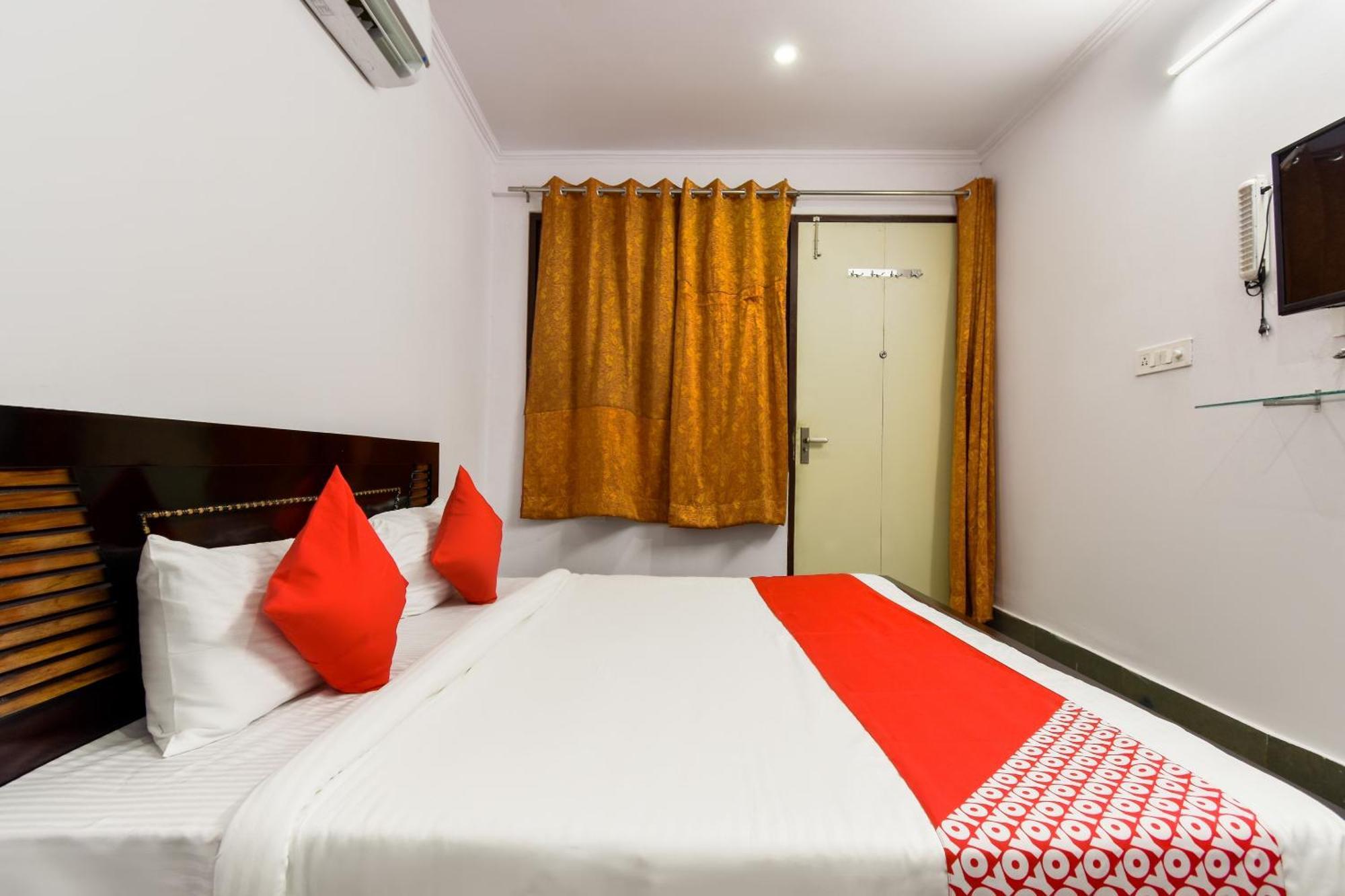 Hotel O Aarush Jhajhar Kültér fotó