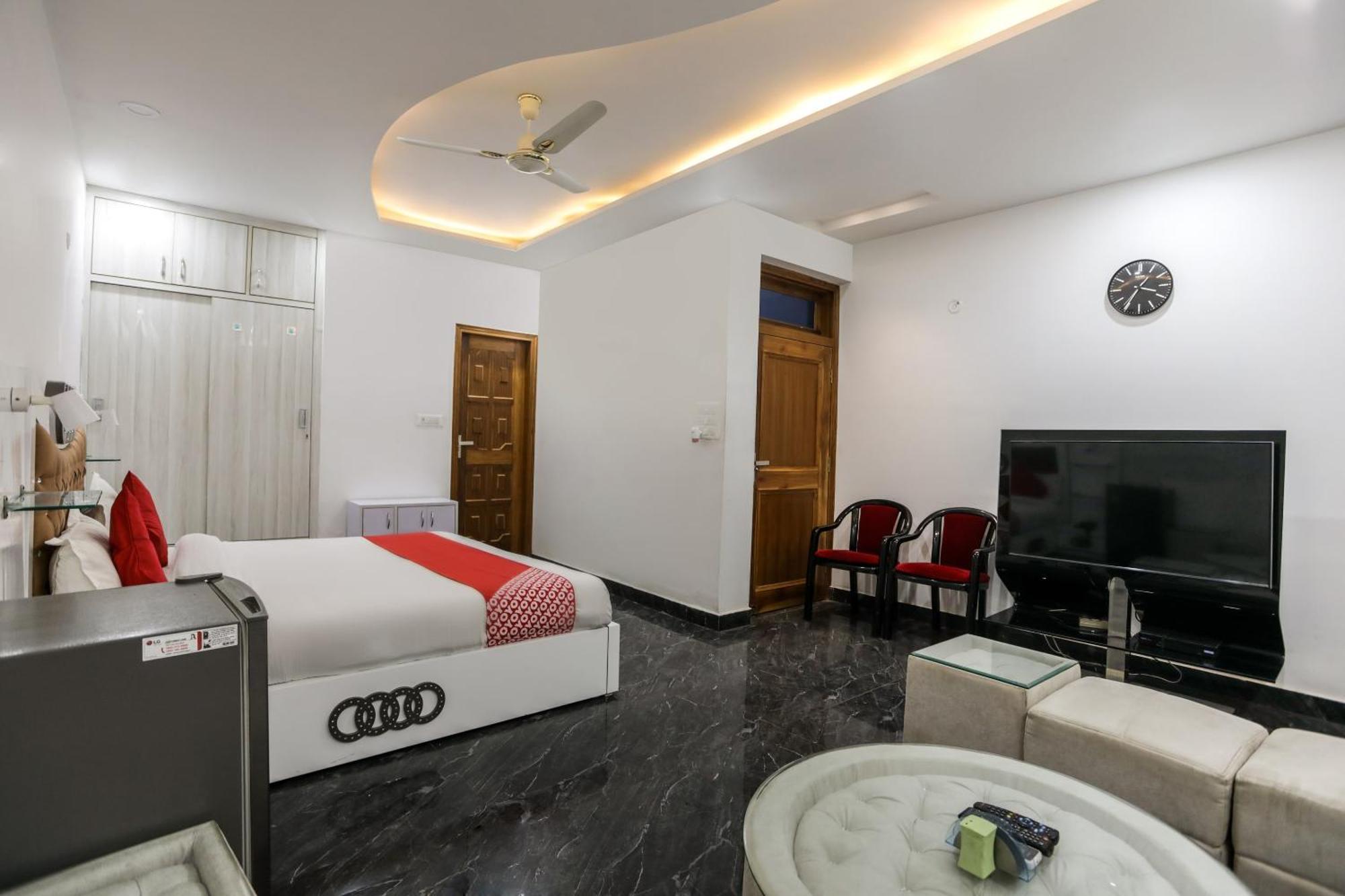 Hotel O Aarush Jhajhar Kültér fotó